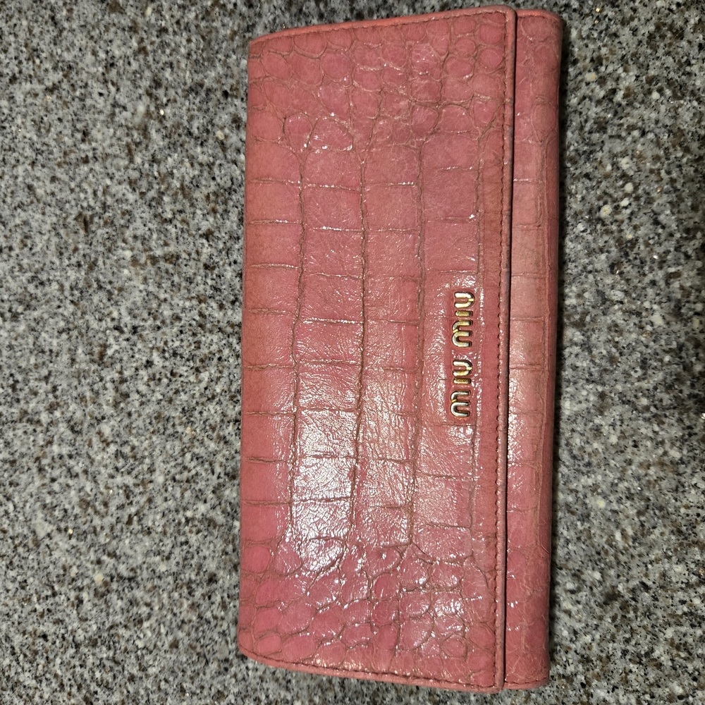 Miu Miu Pink Croc-Embossed Wallet